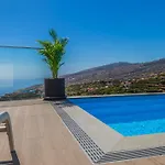 A&m House Ii Luxury Holidays
