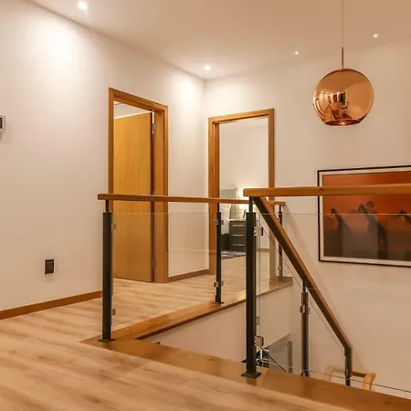 Semesterbostad A&m House Ii Luxury Holidays