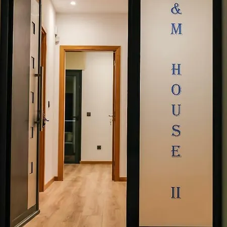 A&m House Ii Luxury Holidays *