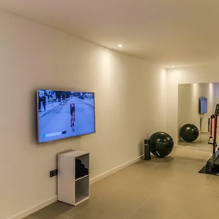 A&m House Ii Luxury Holidays * Arco da Calheta (Madeira)