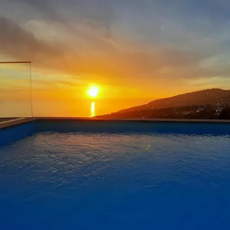 A&m House Ii Luxury Holidays * Arco da Calheta (Madeira)