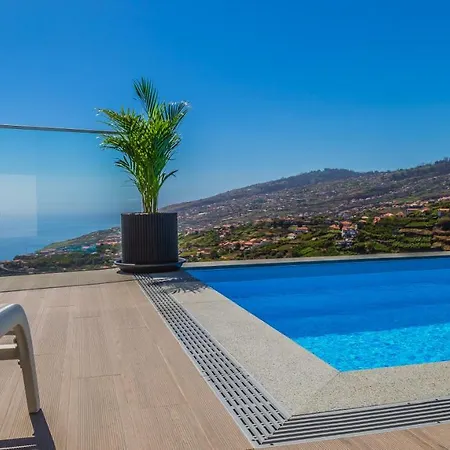 A&m House Ii Luxury Holidays