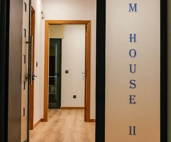 A&m House Ii Luxury Holidays *